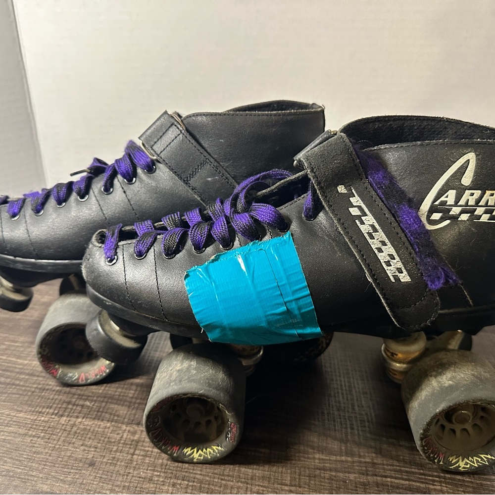 As Is Vintage Riedell Carrera Black Roller Derby Speed Skates with Purple Laces - Picture 2 of 9